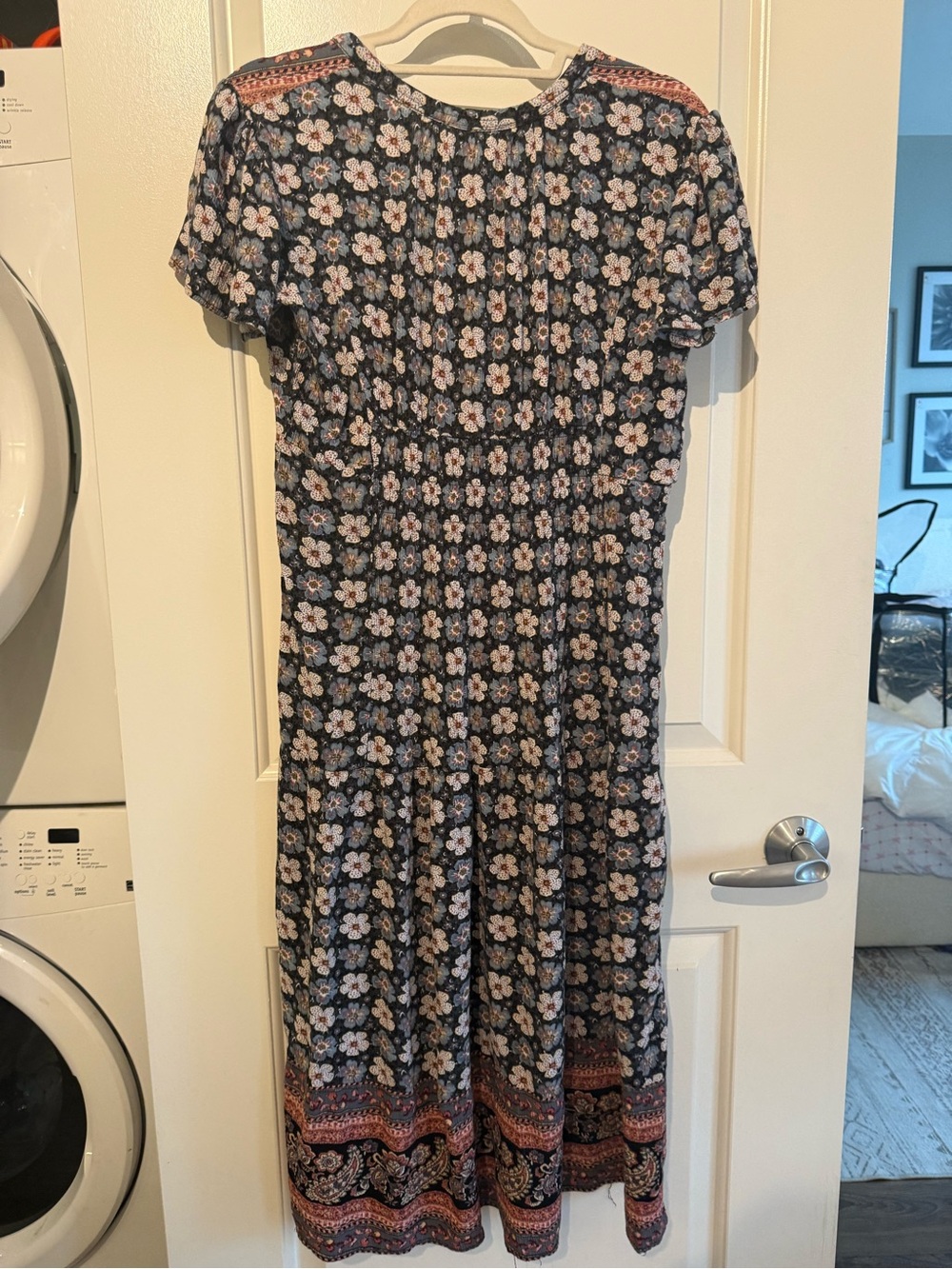 Knox Rose Navy Floral V-Neck Smocked Maxi Dress with Border Print - Picture 5 of 5